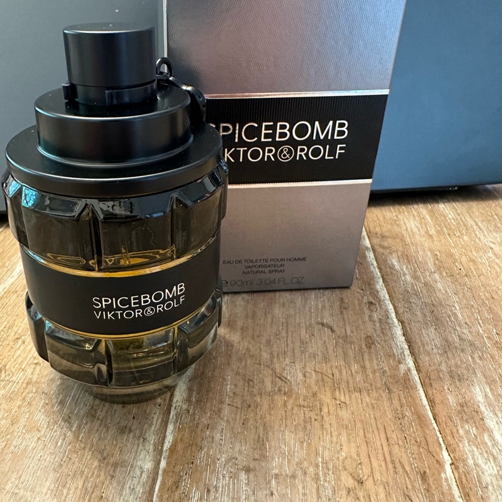 COPY - NIB Spicebomb Viktor& Rolf
